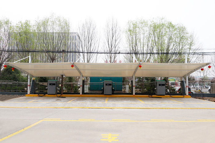 山东充电桩厂家康姆勒：充电桩快充的过程是什么样的？