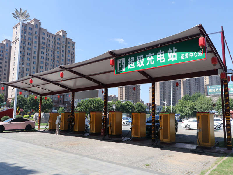 “一桩难求”怎么破？充电桩里的有效供给 