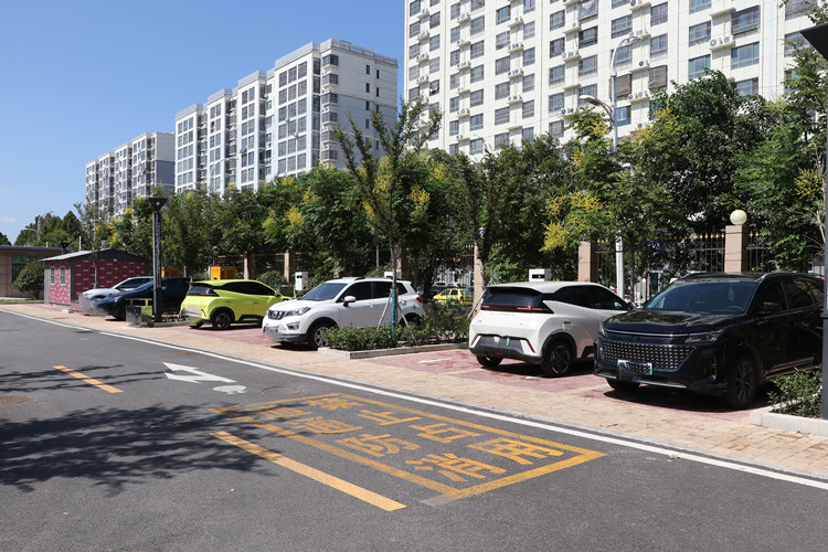 集中式充电桩厂家康姆勒新能源：从充电桩补贴政策看新能源汽车的发展