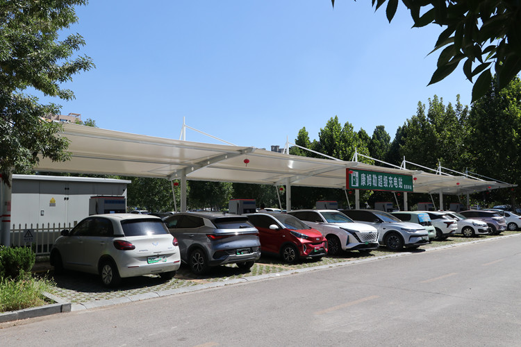 康姆勒直流快充充电桩:新能源汽车充电桩企业出海标准和技术