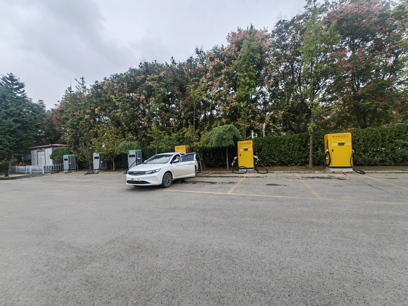 山东直流快速充电站:用户对充电运营商品牌忠诚度是多少?