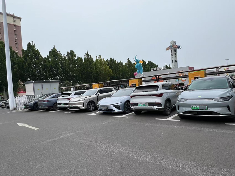 康姆勒汽车充电桩：未来的发展趋势：充电桩+储能 