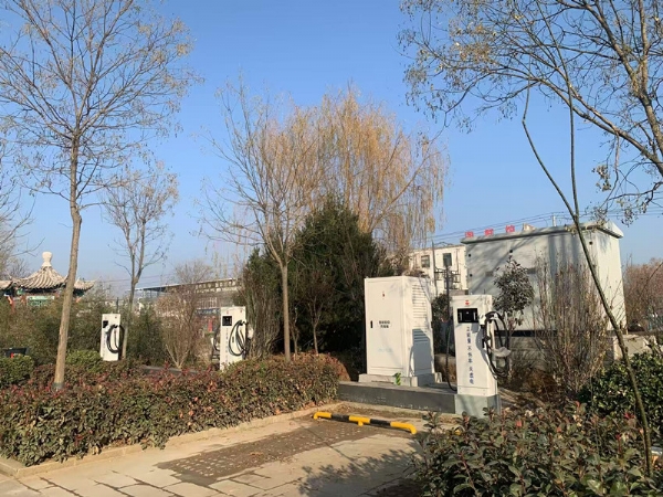 正元集团白石充电站