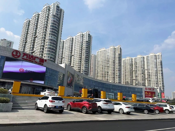 康姆勒重卡新能源充电桩：新型储能AI分析平台投用 新能源消纳电量提升30%